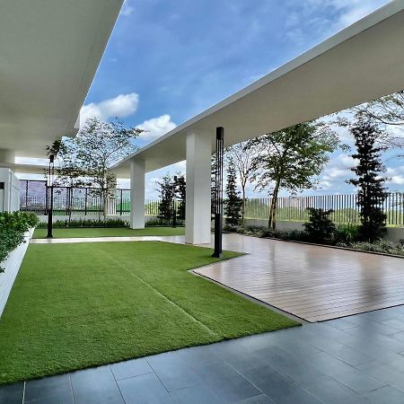 Royale Cottage Midvalley Netflix Pools 4 Pax Johor Bahru Bagian luar foto
