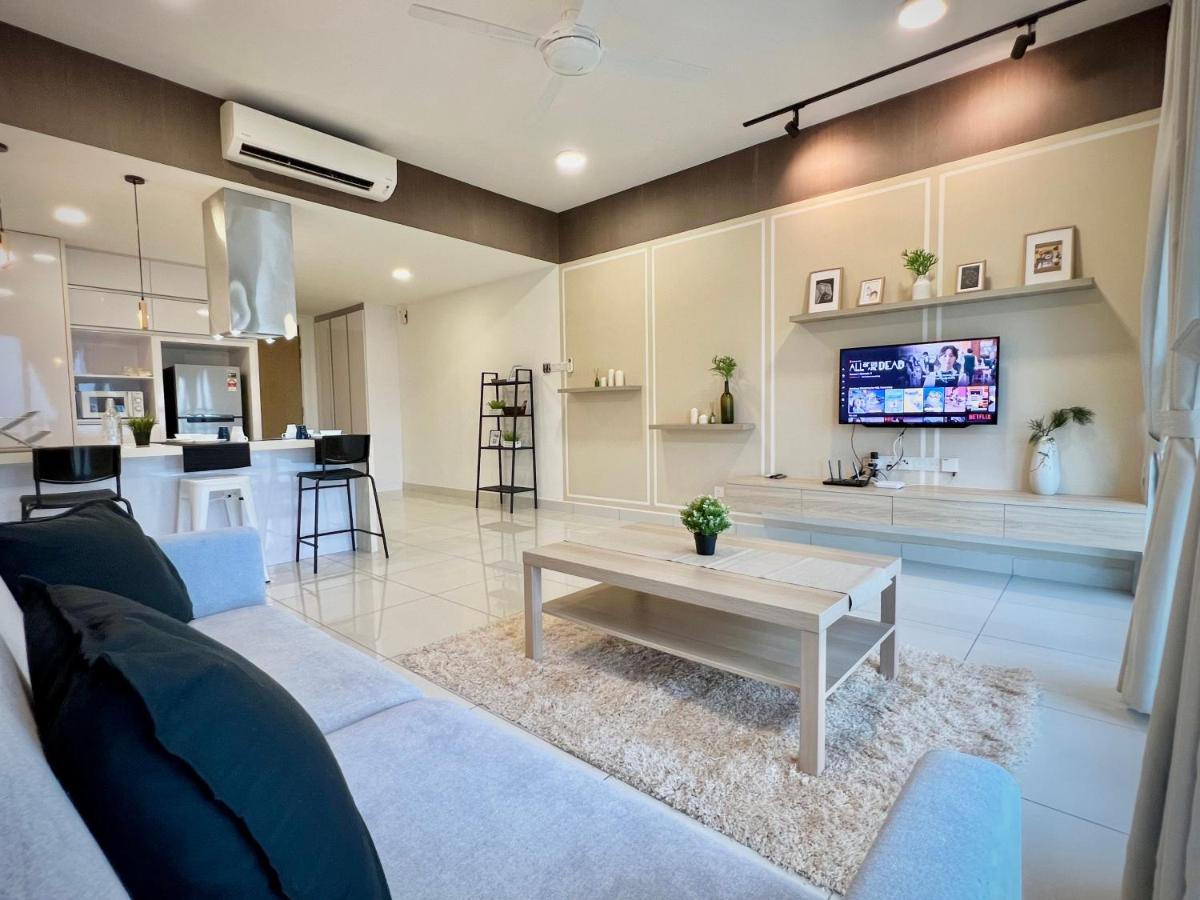 Royale Cottage Midvalley Netflix Pools 4 Pax Johor Bahru Bagian luar foto