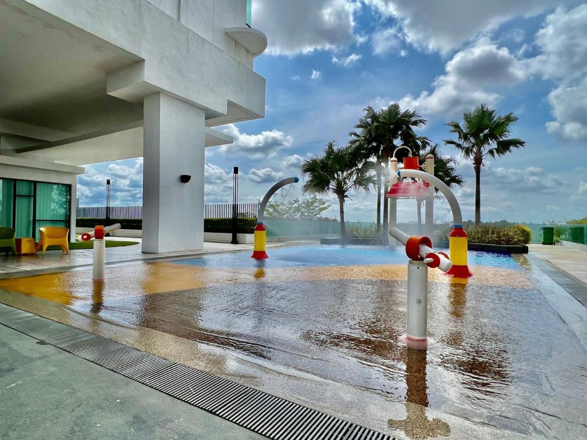 Royale Cottage Midvalley Netflix Pools 4 Pax Johor Bahru Bagian luar foto